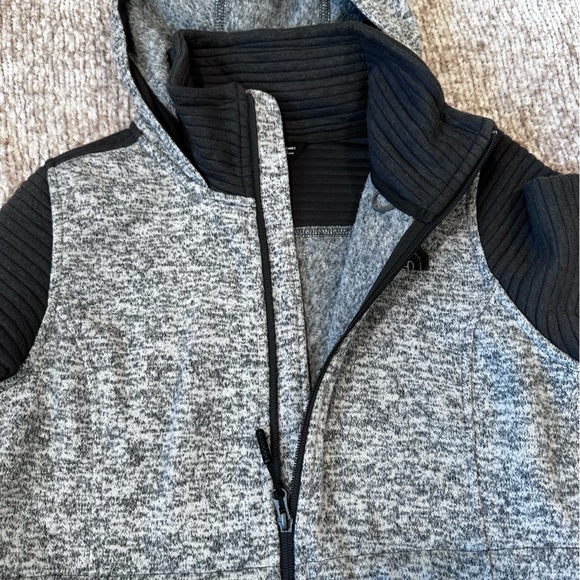 The North Face Women’s Indi Hooded Parka Jacket - Picture 3 of 16